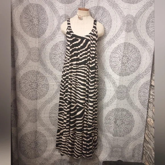 H&M | Dresses | Hm Zebra Print Sleeveless Maxi Dress With Ruffles At The Bottom Size 2 | Poshmark H&M | Dresses | Hm Zebra Print Sleeveless Maxi Dress With Ruffles At The Bottom Size 2 | Poshmark